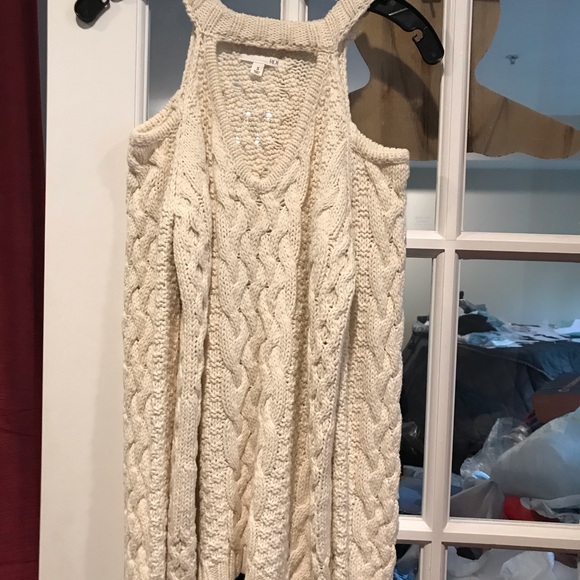 ROI sweater - Picture 1 of 6